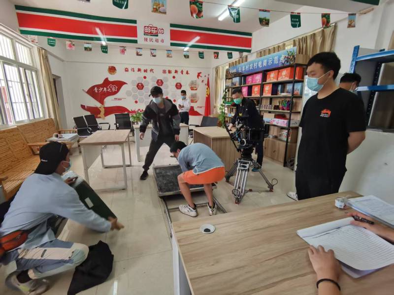 五原县广告片拍摄公司：极简主义践行者，少即是多的视觉哲学